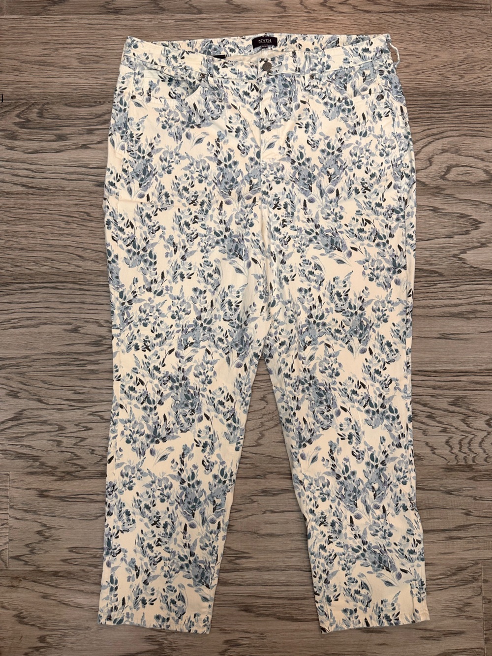Women’s Floral Print Jeans - Cream with Blue Pattern